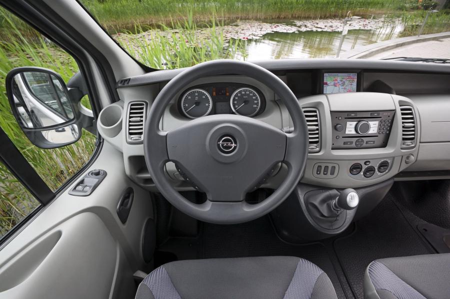  Opel Vivaro Life Tour 2009 года  (фото 30 из 34)